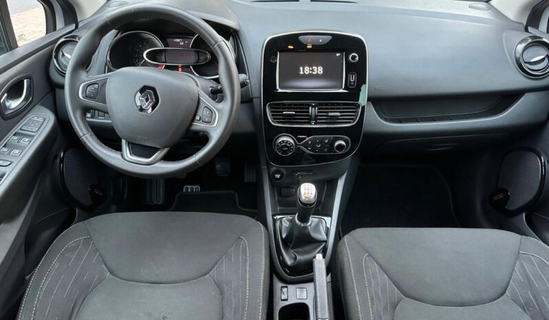 
								RENAULT CLIO full									
