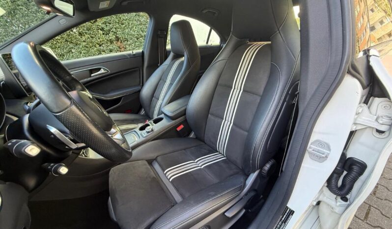 
								MERCEDES BENZ CLA full									