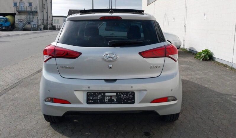 
								HYUNDAI i20 full									