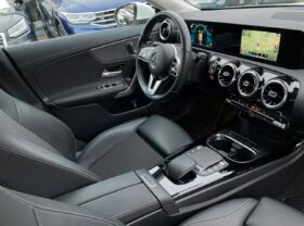 MERCEDES BENZ CLA 200
