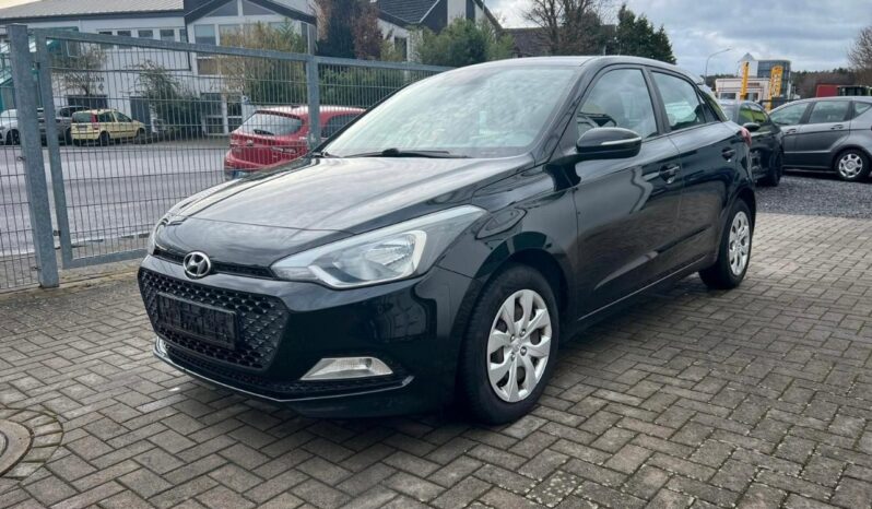 
								HYUNDAI I20 full									