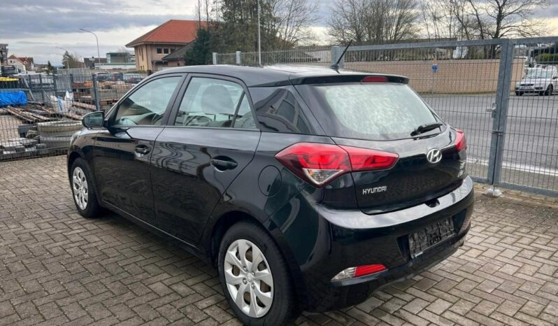 
								HYUNDAI I20 full									