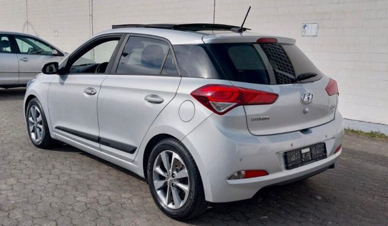 
								HYUNDAI i20 full									