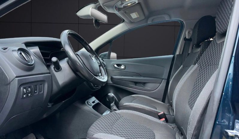 
								Renault Captur full									