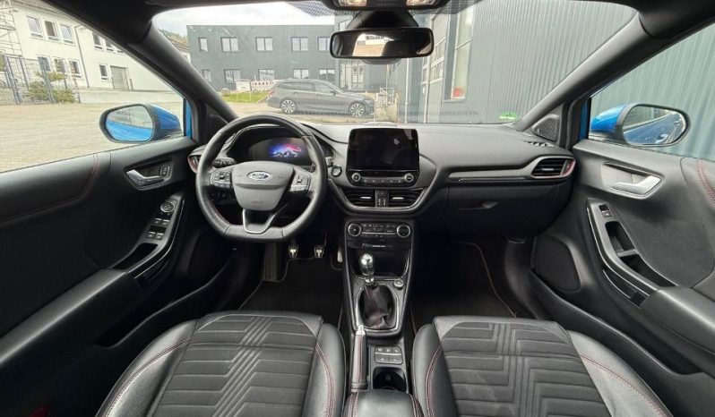 
								Ford Puma full									