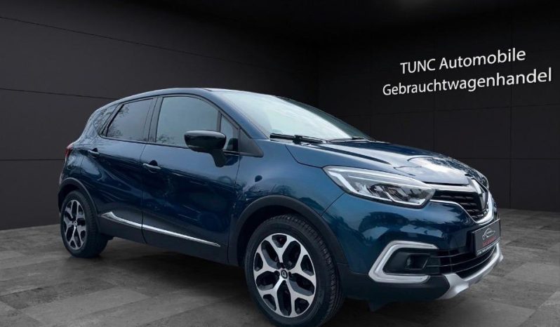 
								Renault Captur full									