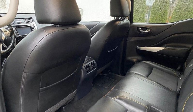 
								NISSAN NAVARA Tekna full									