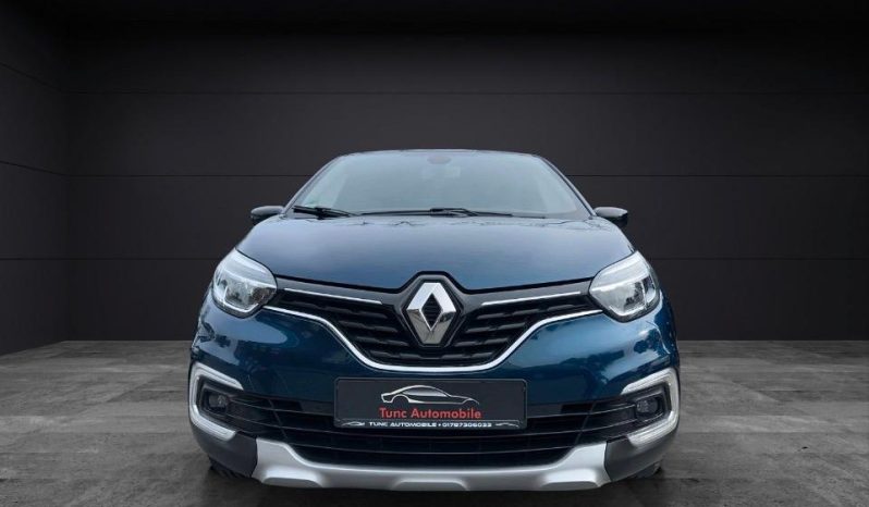 
								Renault Captur full									