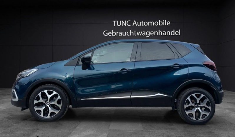 
								Renault Captur full									