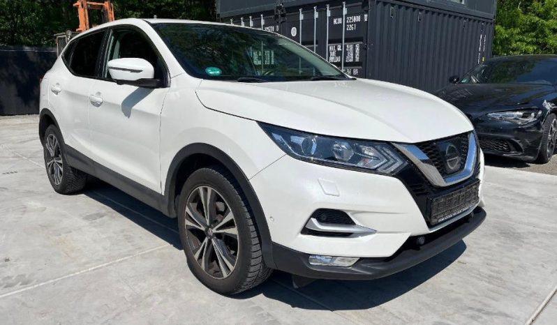 
								Nissan Qaschqai full									