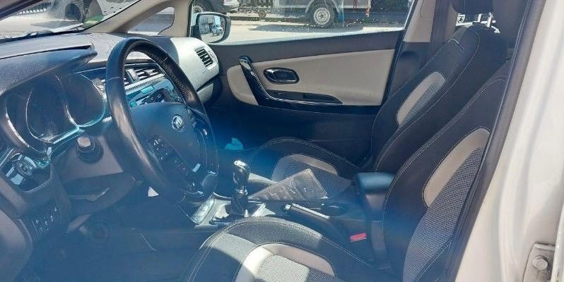 
								Kia Ceed full									