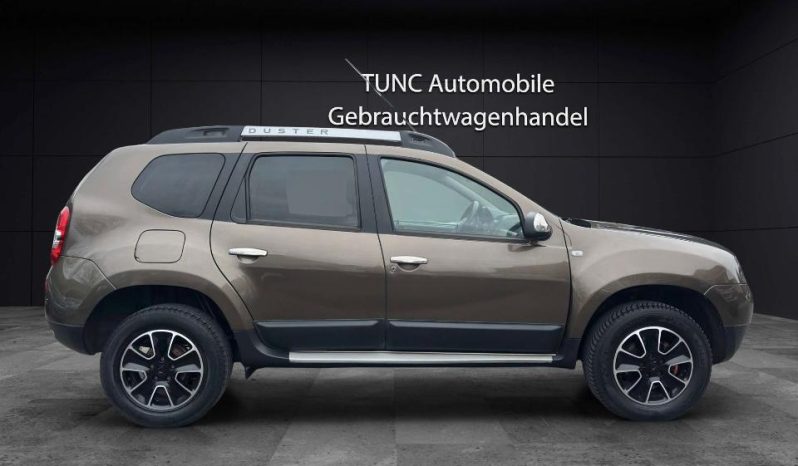 
								Dacia Duster full									