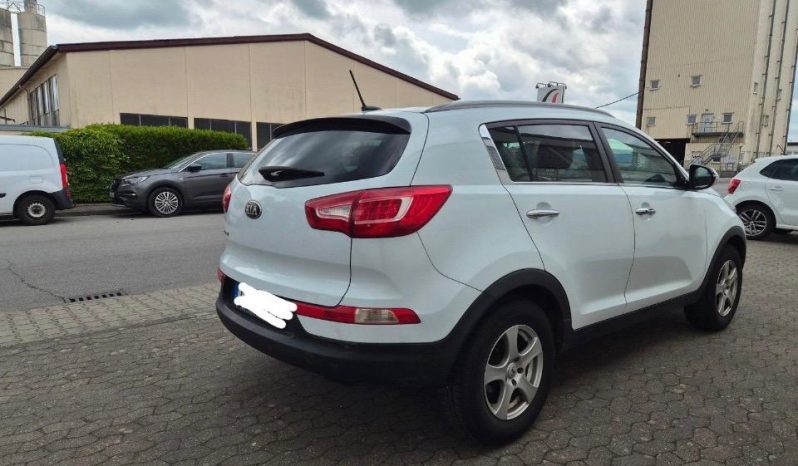 
								Kia sportage spirit full									