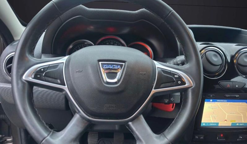 
								Dacia Duster full									