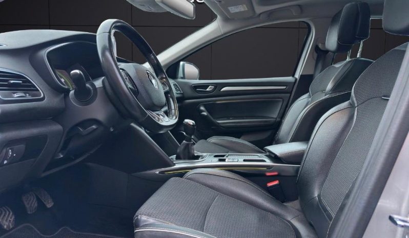 
								Renault Megane full									
