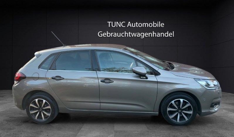 
								CITROEN C4 full									