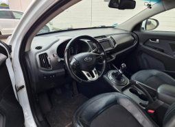 
										Kia sportage spirit full									