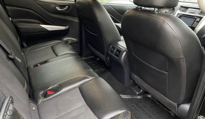 
								NISSAN NAVARA Tekna full									