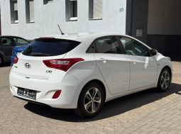 
										Hyundai i30 full									
