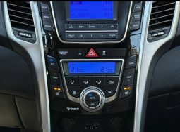 
										Hyundai i30 full									