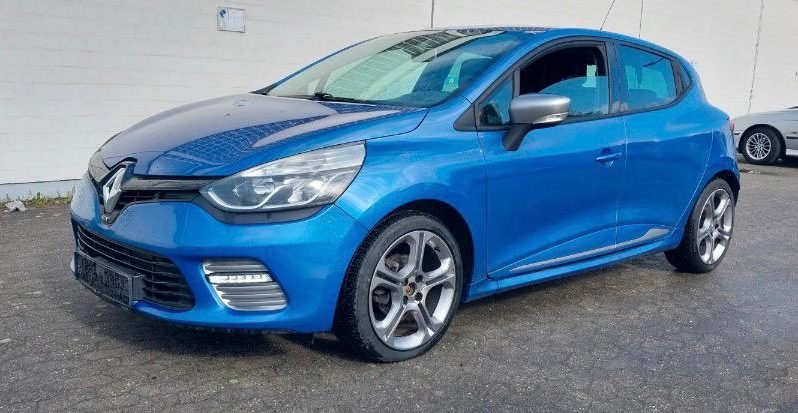 
								Renault Clio full									