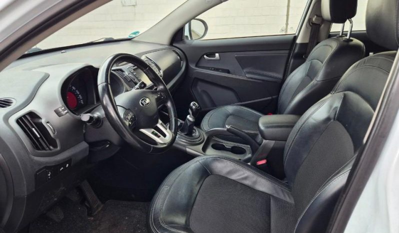 
								Kia sportage spirit full									