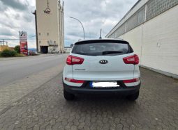 
										Kia sportage spirit full									