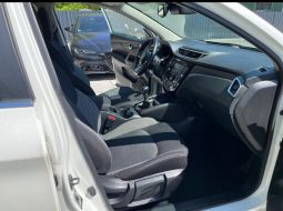 
										Nissan Qaschqai full									