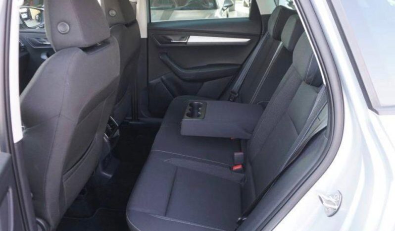 
								Skoda Karoq full									