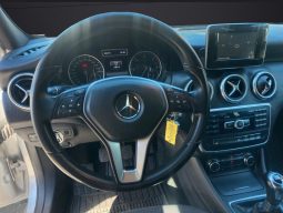 
										Mercedes Benz A200 full									