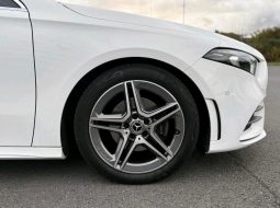 
										Mercedes CLA full									
