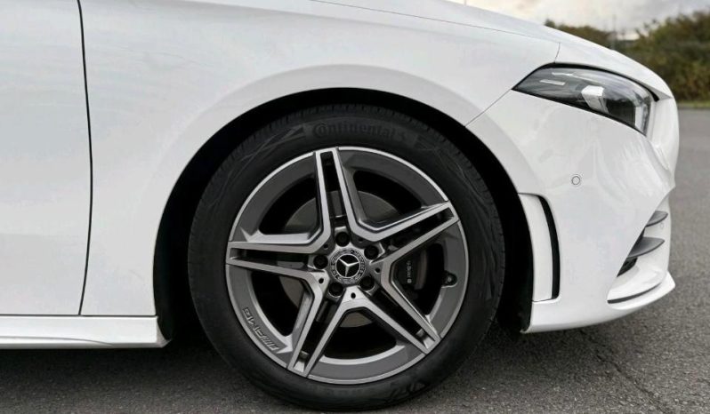 
								Mercedes CLA full									