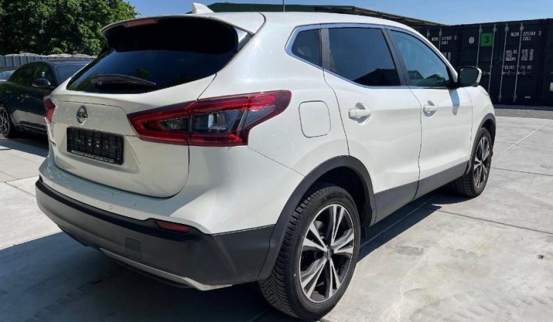 
								Nissan Qaschqai full									