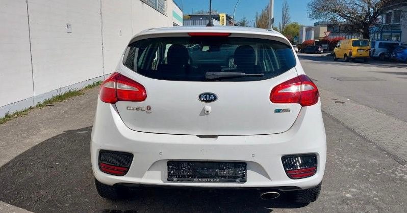 
								Kia Ceed full									
