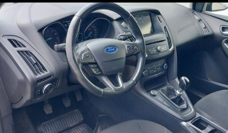 
								Ford Focus Turnier full									