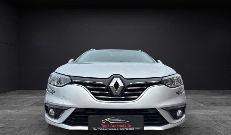 
								Renault Megane full									