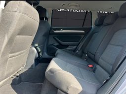 
										Volkswagen Passat full									
