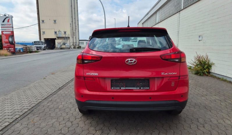 
								Hyundai Tucson full									