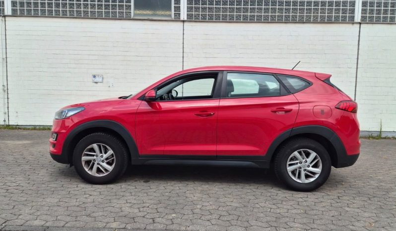 
								Hyundai Tucson full									