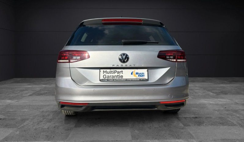 
								Volkswagen Passat full									