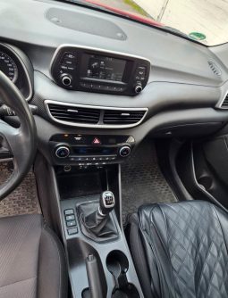 
										Hyundai Tucson full									