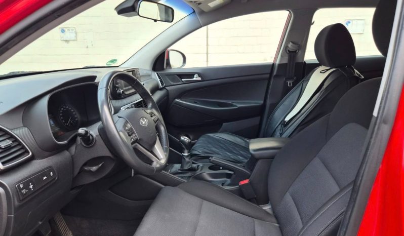 
								Hyundai Tucson full									