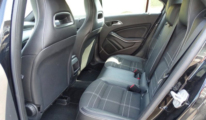
								MERCEDES A200 full									