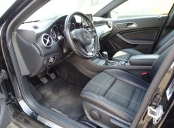 
										MERCEDES A200 full									
