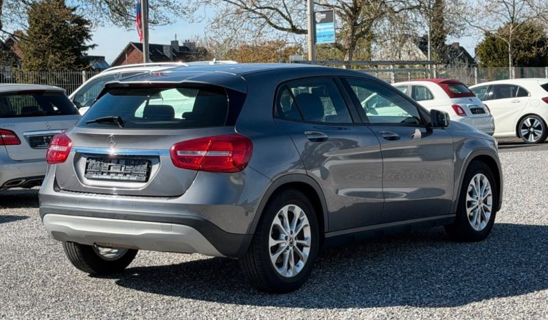 
								MERCEDES GLA BENZ full									