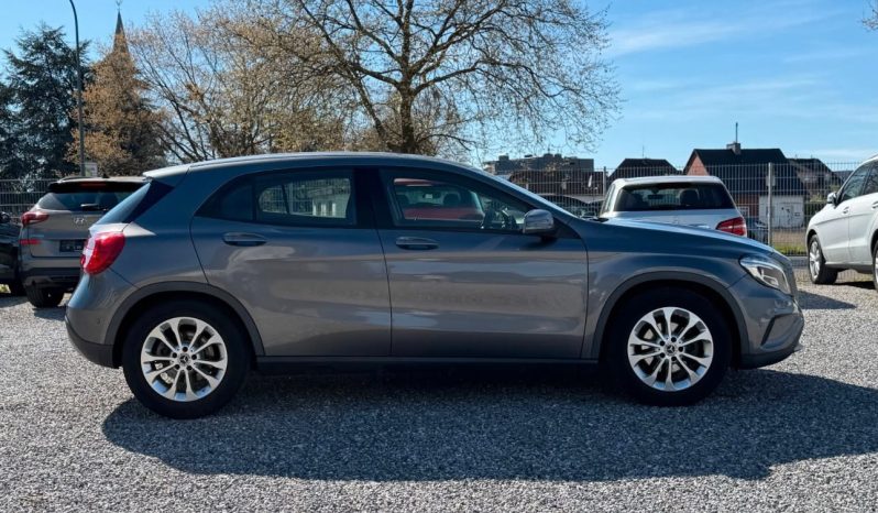 
								MERCEDES GLA BENZ full									